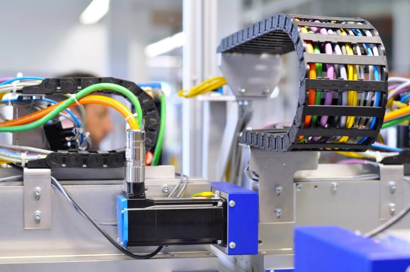 What Is a Servo Cable? A Beginner's Guide
